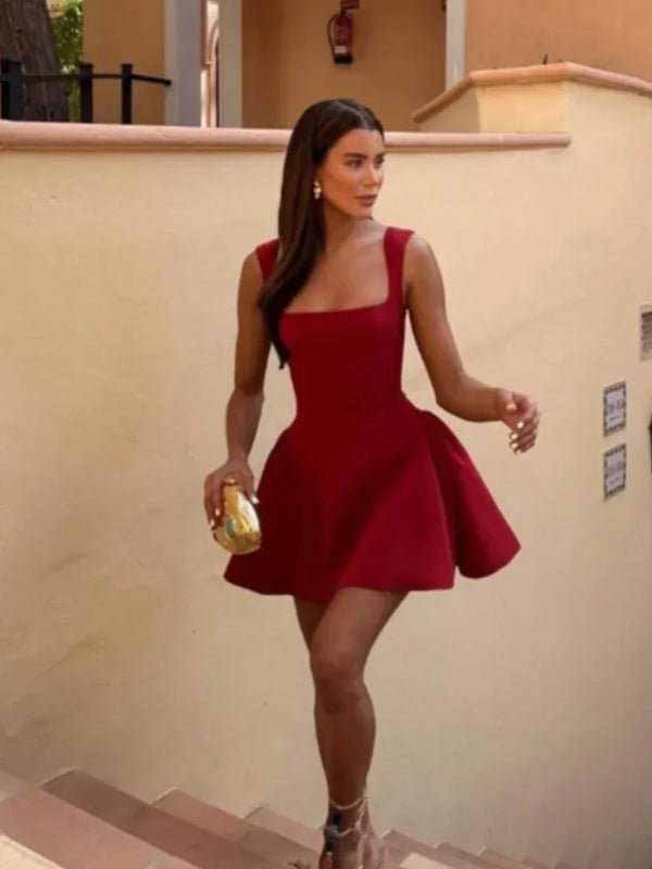 Amelie - Elegant Mini Dress